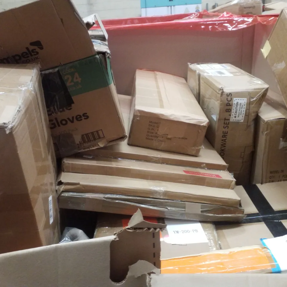 PALLET CONTAINING ASSORTED PRODUCTS INCLUDING STEP LADDER, KIDS SCOOTER, YOGA MAT STORAGE RACK & PULL UP BAR