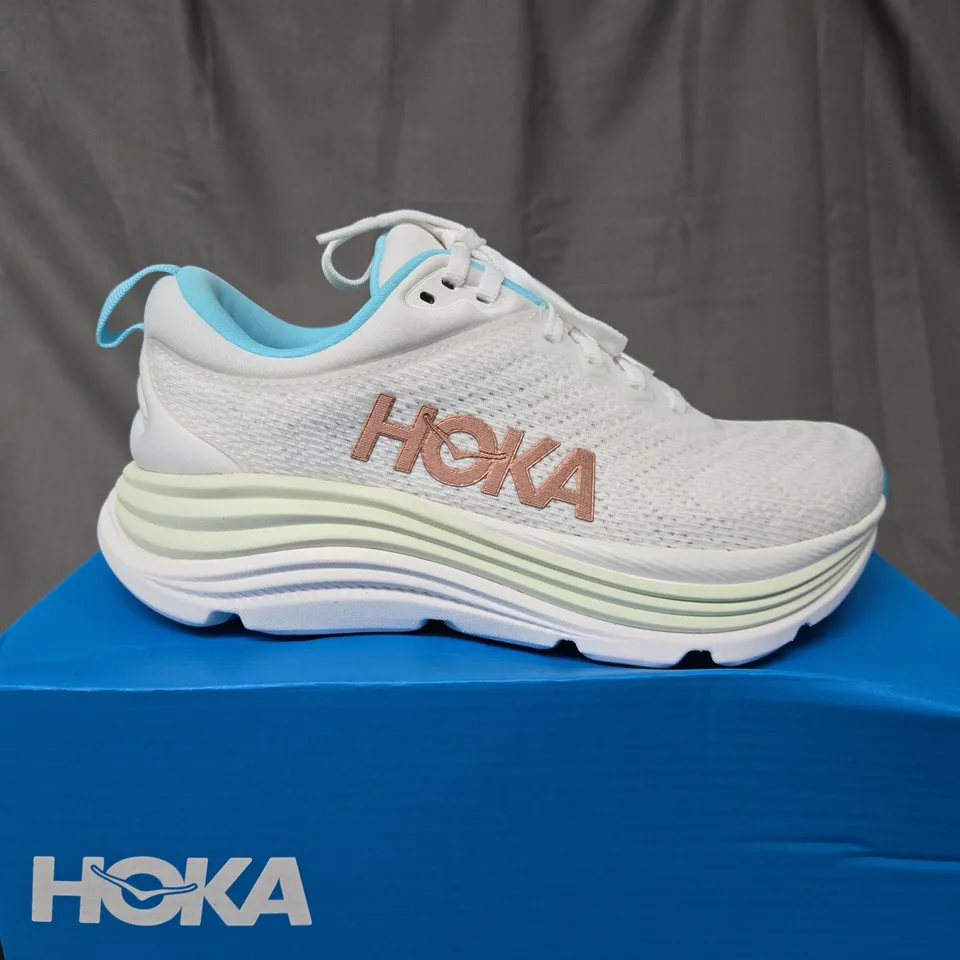 BOXED HOKA WOMENS GAVIOTA 5 WHITE TRAINERS - UK 4