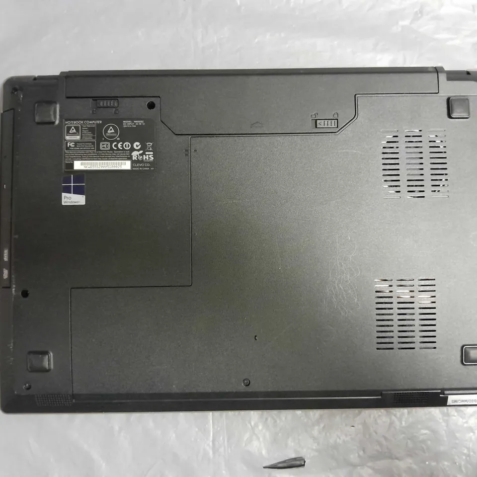 ERGO DEVICES NOTEBOOK W655SZ IN GREY