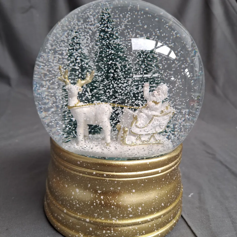 BOXED SANTA EXPRESS CHRISTMAS CHARACTER MUSICAL WATER SPINNER - SANTA