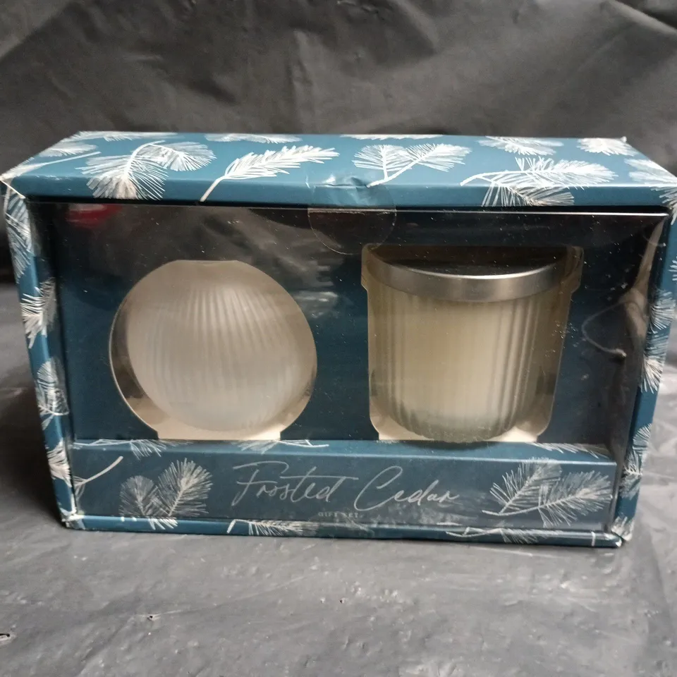 FROSTED CEDAR SCENTED CANDLE SET AND DIFFUSER