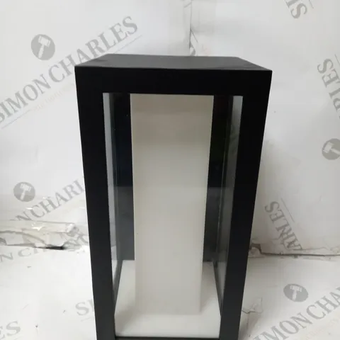 PHILIPS HUE OUTDOOR LIGHT