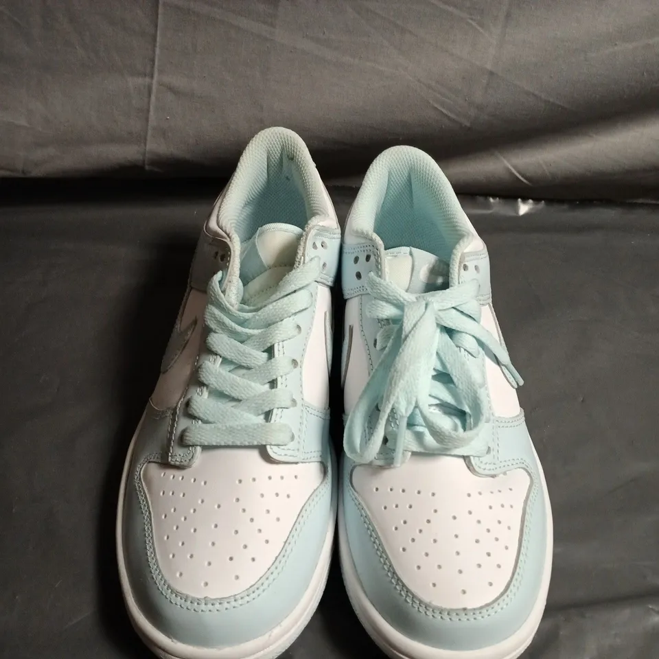 UNBOXED PAIR OF NIKE LOW-TOP SNEAKERS – SWOOSH -UK SIZE 4.5