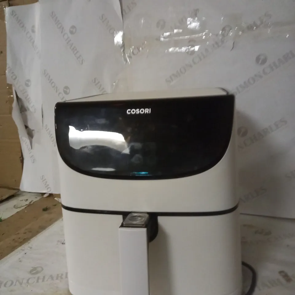 COSORI AIR FRYER 1700W MAX XXL 5.5L DIGITAL TOUCHSCREEN - WHITE