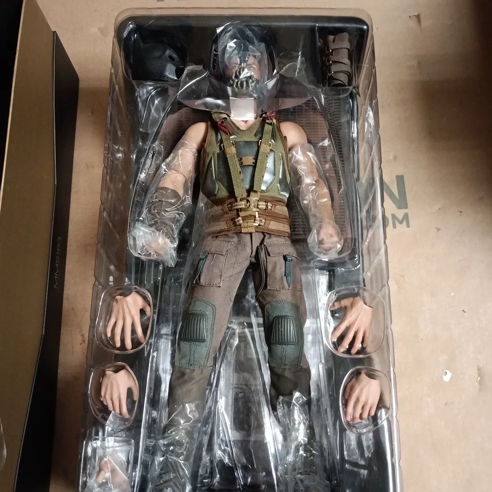 THE DARK KNIGHT RISES BANE 1/16TH ACTION FIGURE – BOXED WITH EXTRA HANDS & ACCESSORIES