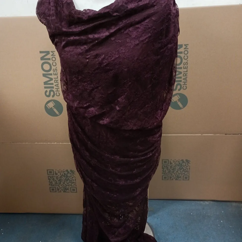 AX PARIS BURGUNDY LACE DRESS – UK 14
