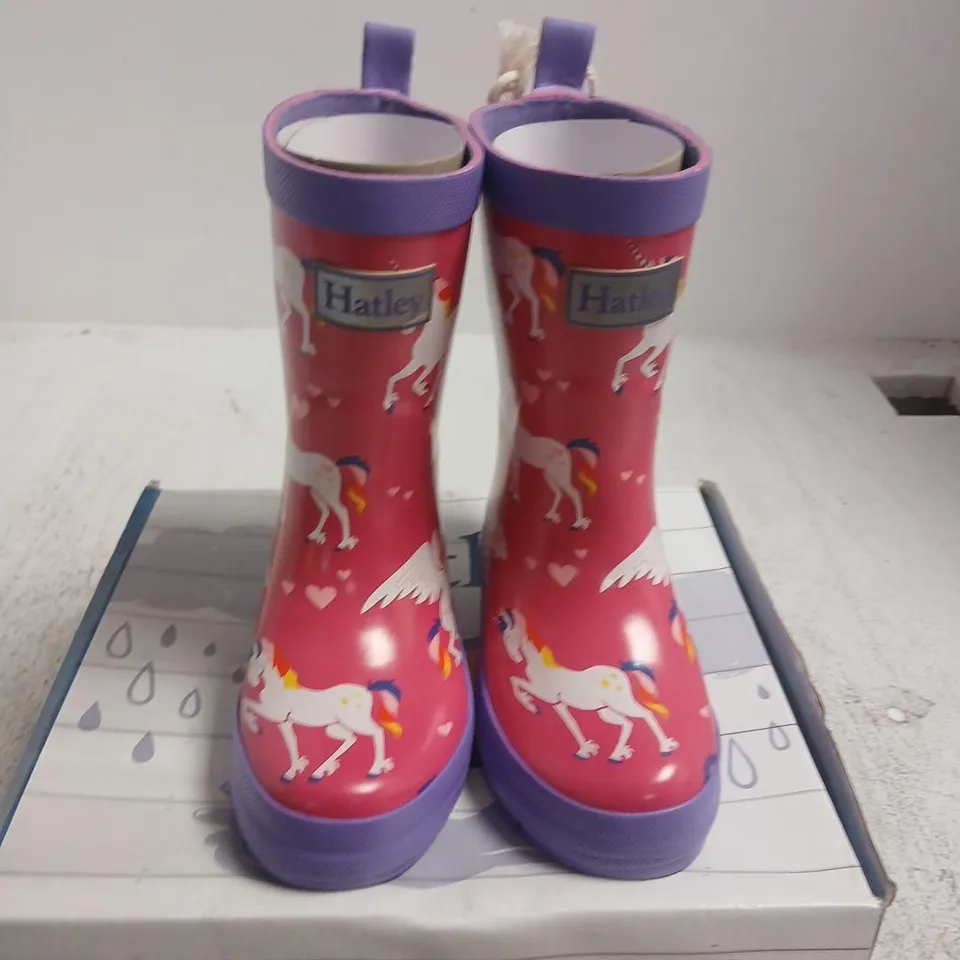 HATLEY CLASSIC KIDS RAIN BOOTS – UNICORNS, PINK WITH PURPLE TRIM, UK KIDS 7