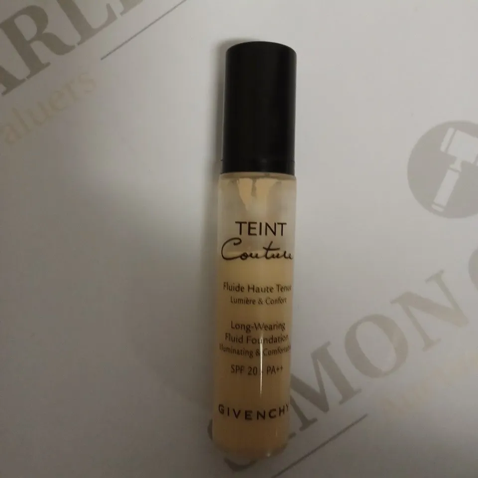 LOT OF 16 GIVENCHY TEINT COUTURE LONG-LASTING FLUID FOUNDATION - #1 ELEGANT PORCELAIN SHADE