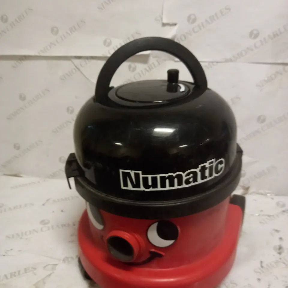 NUMATIC HENRY NRV 240-11 DRY VACUUM CLEANER, 9 LITRE, 580 W, RED