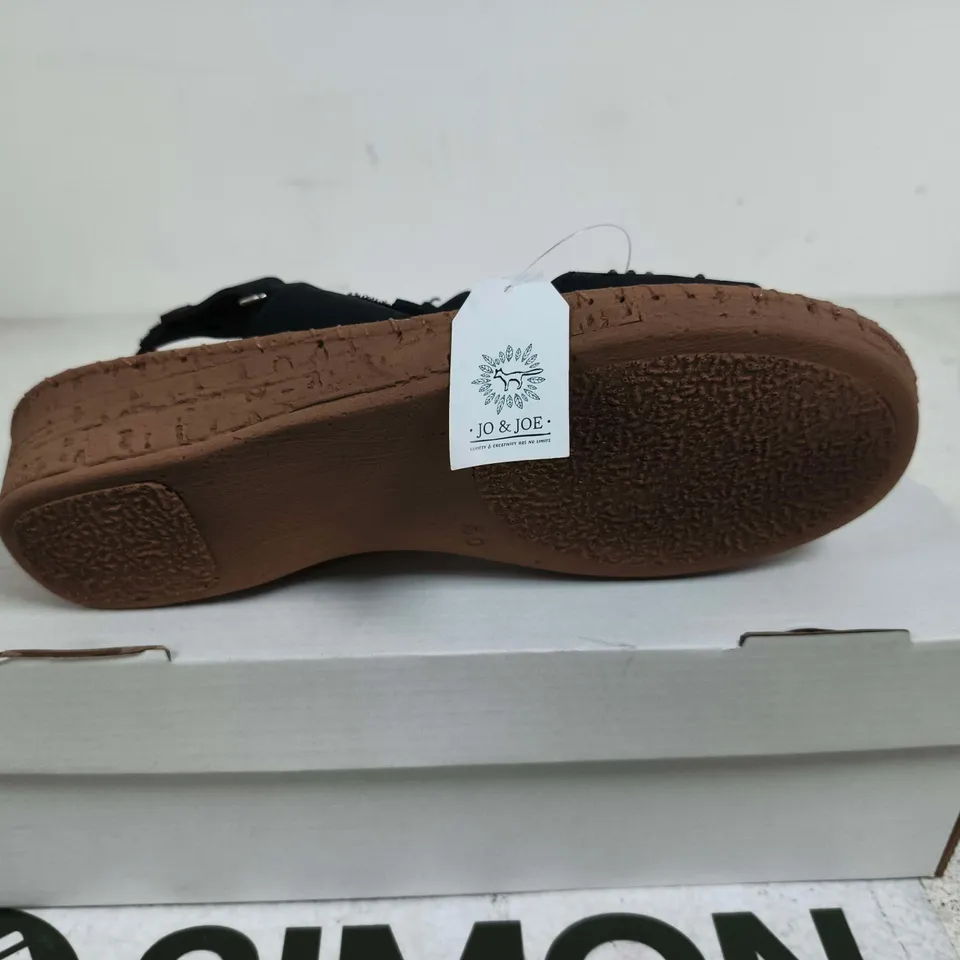 JO AND JOE BLACK SANDALS SIZE 40 BOXED