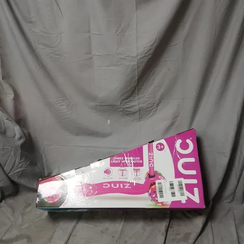 ZINC 3 WHEELED LIGHT UP STAR SCOOTER 