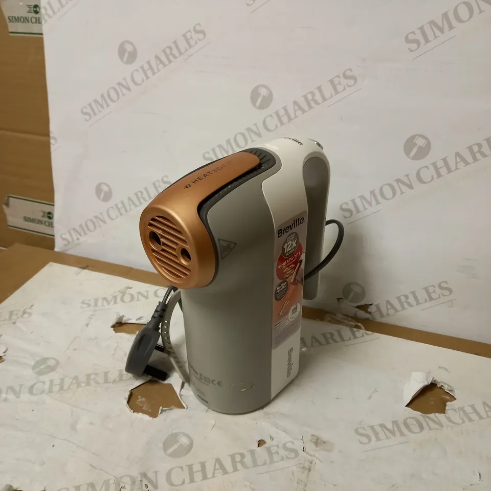BREVILLE HEATSOFT HAND MIXER 