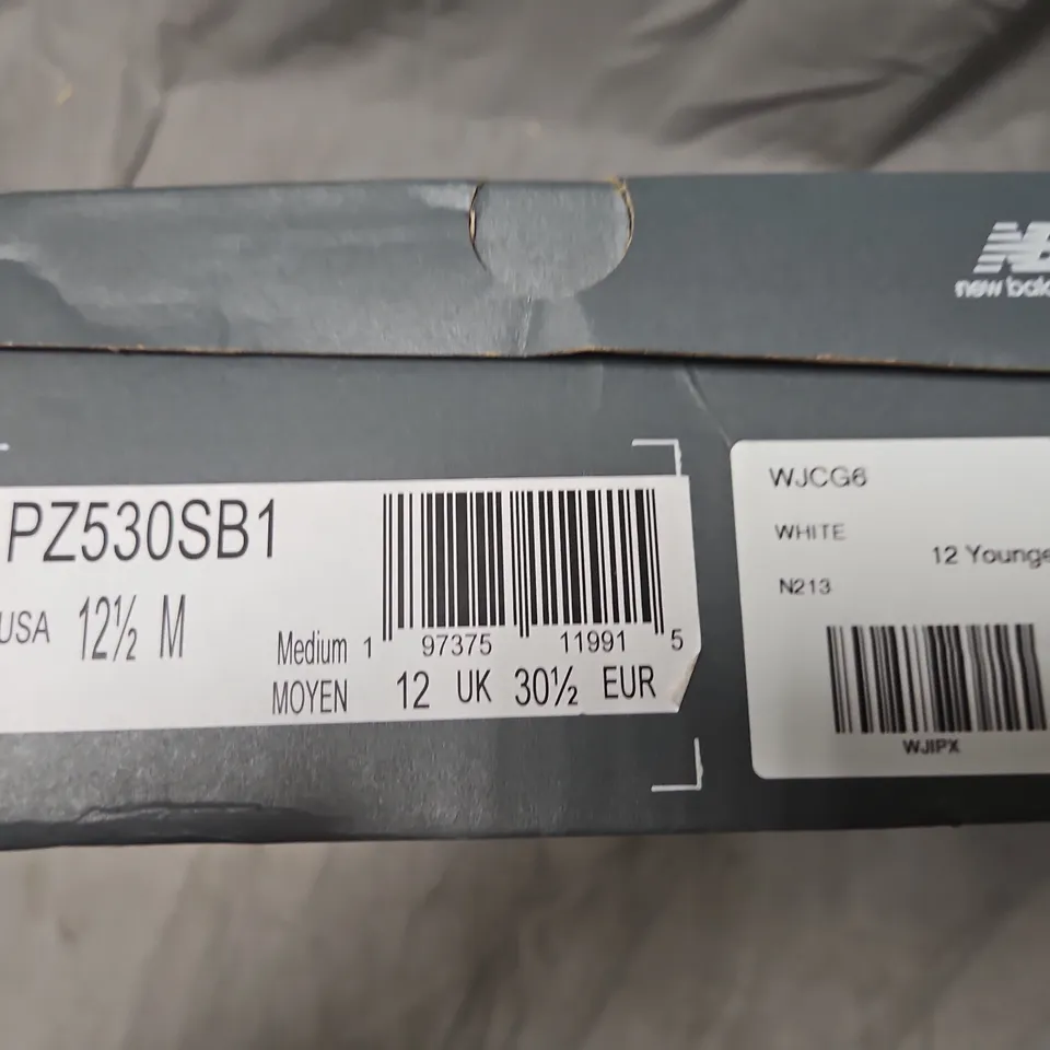 BOXED NEW BALANCE 530 SNEAKERS - MEN'S, WHITE/GREY, UK 12