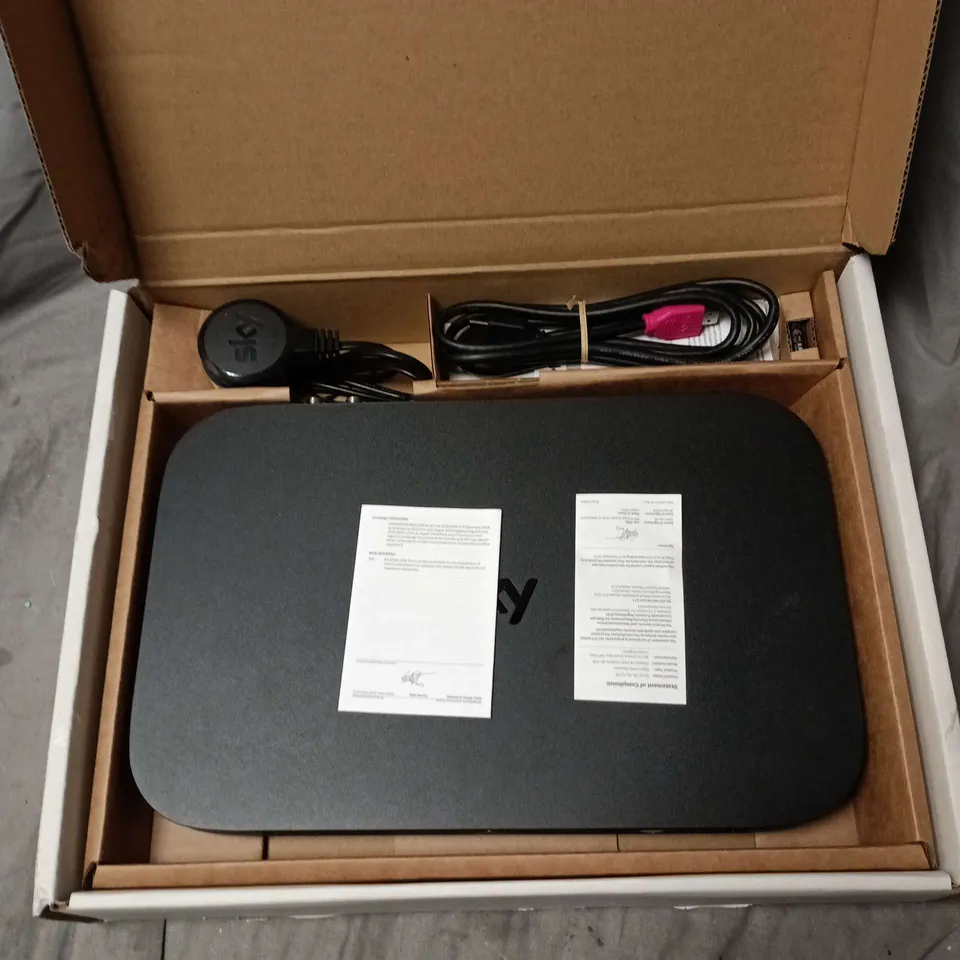 SKY Q 1TB SET-TOP BOX – BOXED