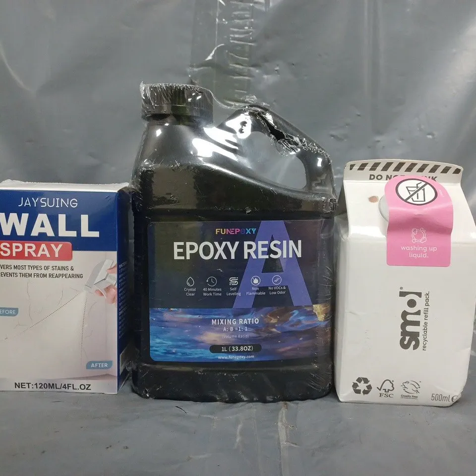 APPROXIMATELY 10 ASSORTED HOUSEHOLD ITEMS TO INCLUDE WASHING UP LIQUID, EPOXY RESIN, WALL SPRAY, ETC - COLLECTION ONLY