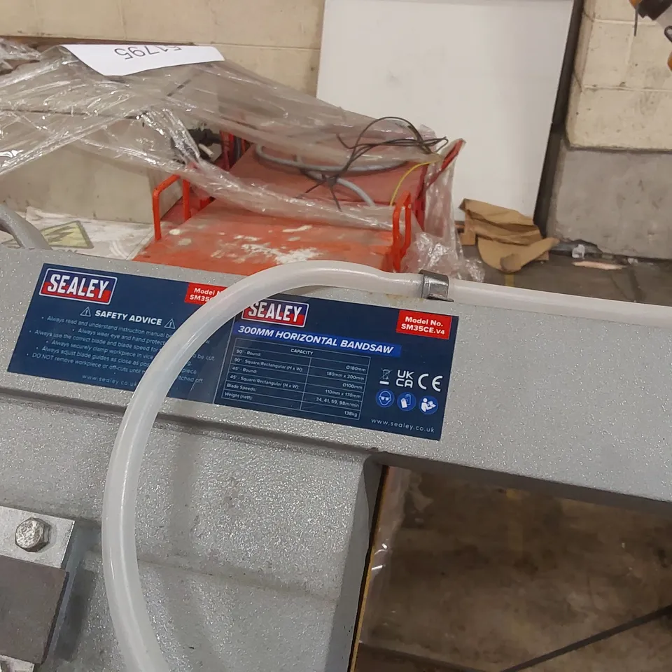 SEALEY 300MM HORIZONTAL BANDSAW