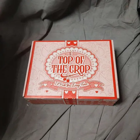 TOP OF THE CROP GIFT BOX – PINK DECORATIVE PACKAGING COSMETICS .