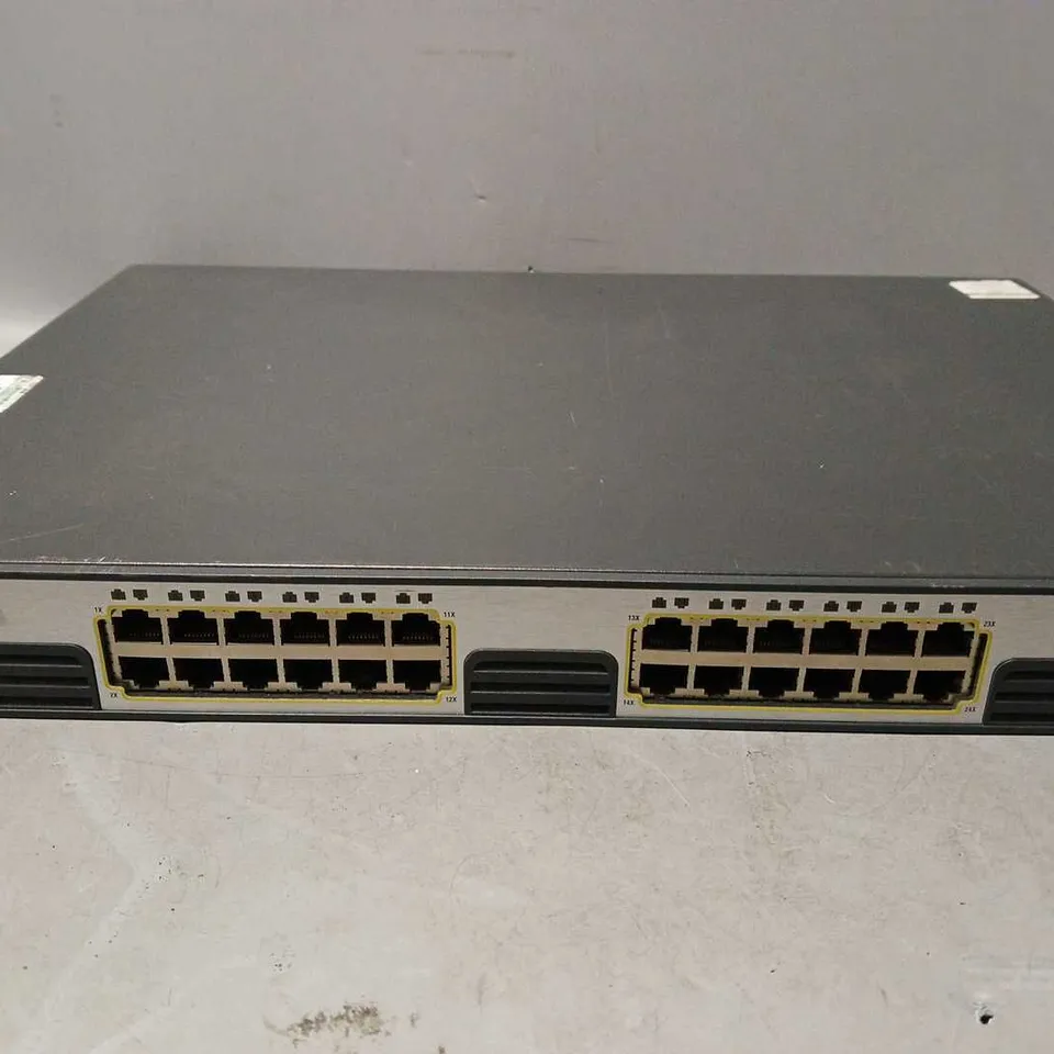 CISCO SYSTEM 3750 CATALYST SERIES SWITCH 