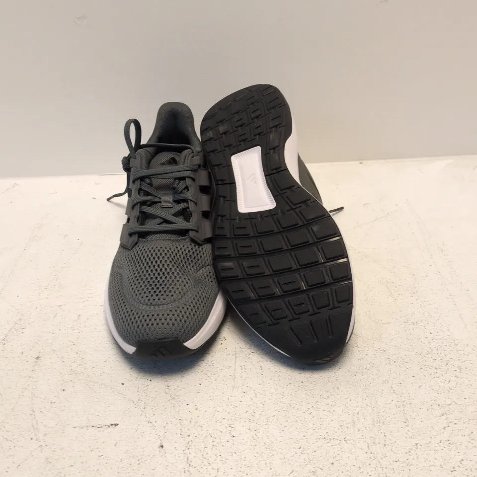 ADIDAS GREY/BLACK RUNNING SHOE WITH WHITE SOLE (UK 9)