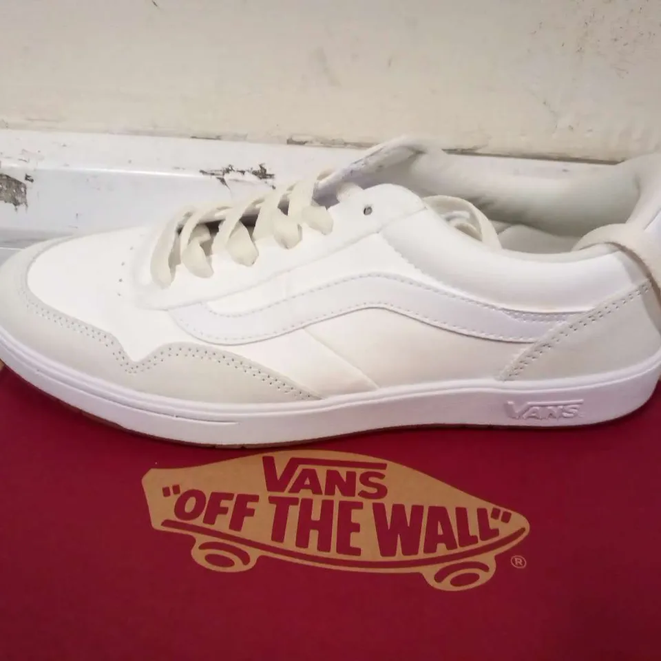 BOXED VANS CRUZE TOO CC 2 TONE SUEDE WHITE SIZE 7.5