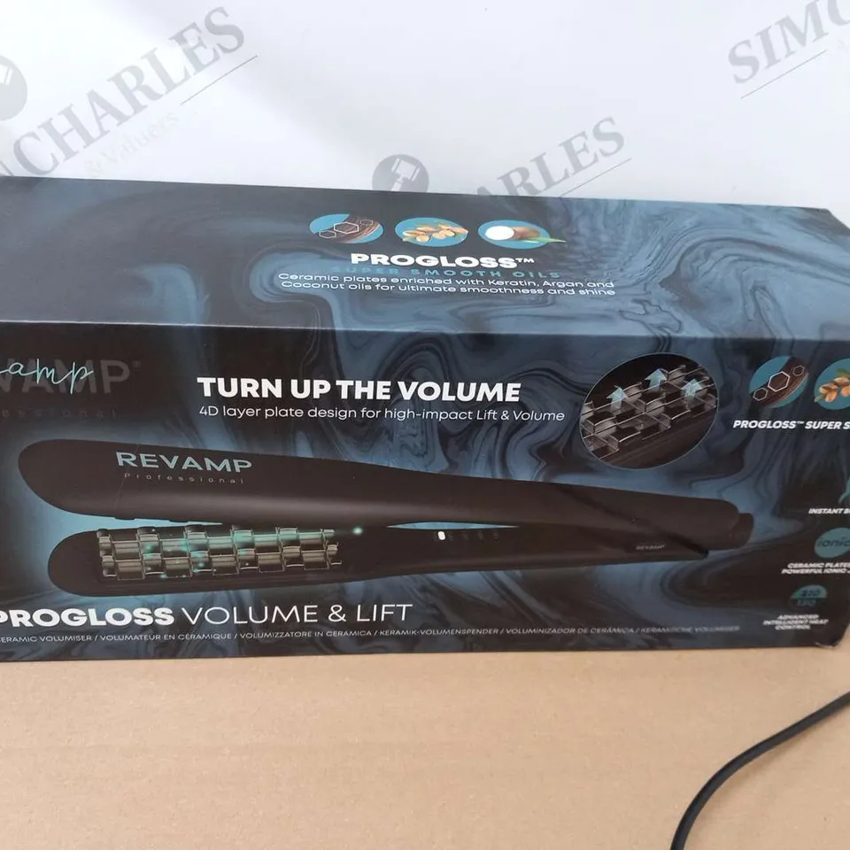 BOXED REVAMP PROGLOSS VOLUME AND LIFT 