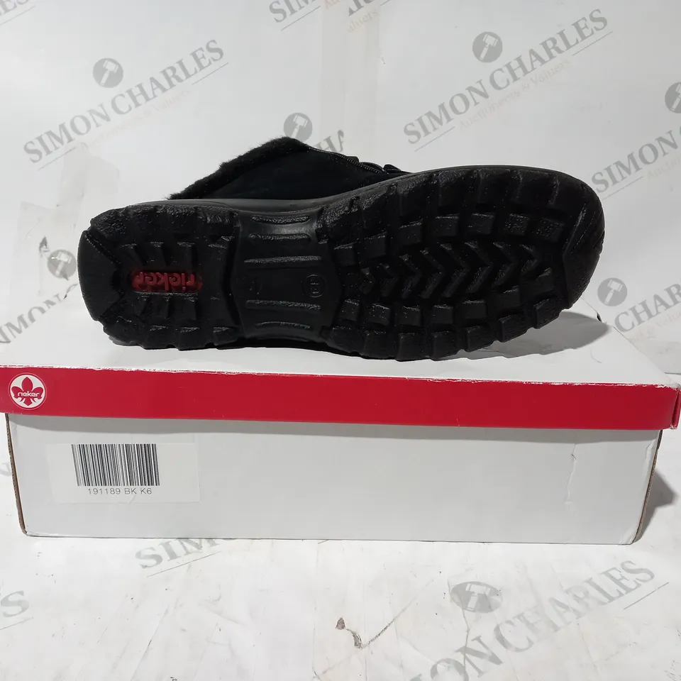 BOXED PAIR OF RIEKER FLUFFY CUFF ANKLE BOOTS IN BLACK UK SIZE 6