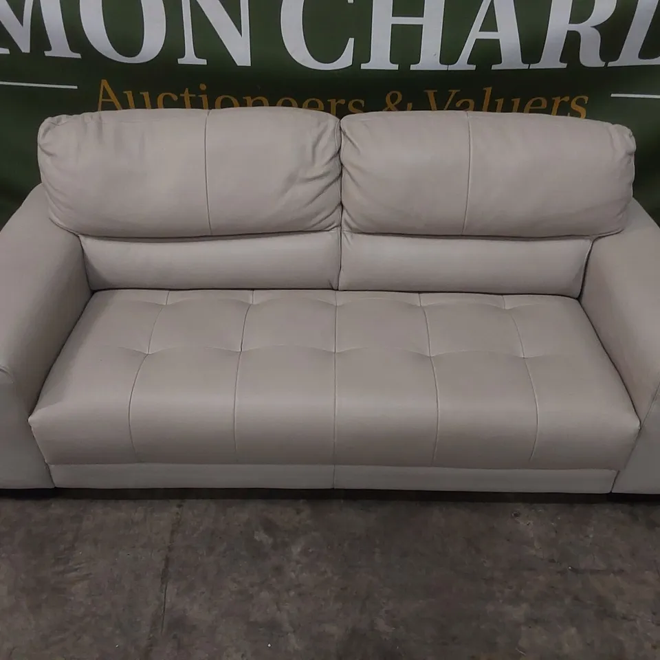 QUALITY DESIGNER ITALIAN MADE LARGE MARCOS LEATHER 4 SEATER SOFA - WHITE GREY