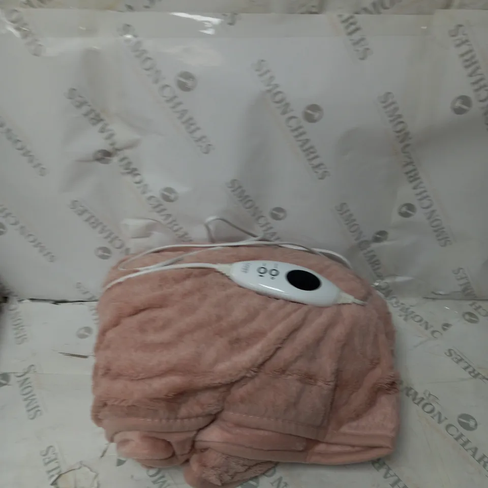BOXED COZEE HOME VELVETSOFT HEATED THROW IN PINK