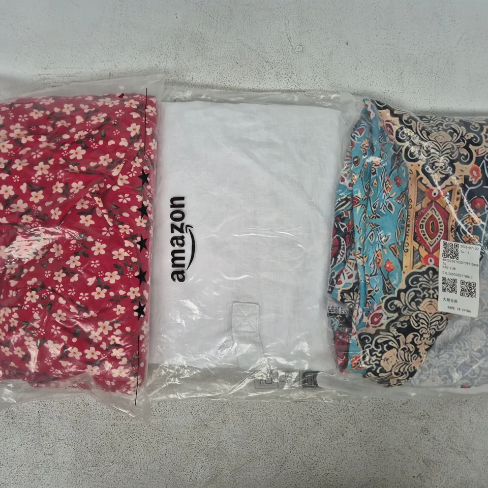 APPROXIMATELY 20 ASSORTED CLOTHING AND FASHION PRODUCTS IN VARIOUS STYLES AND SIZES - COLLECTION ONLY