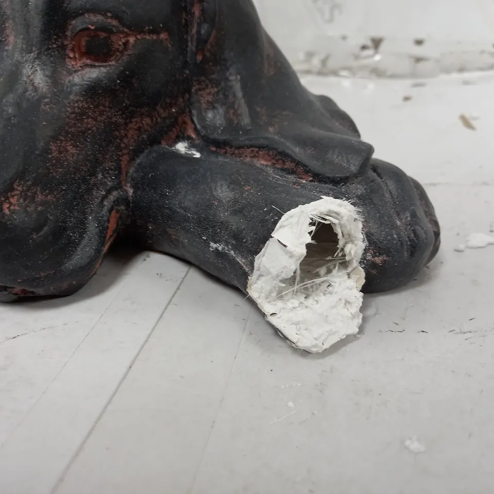 BOXED OUTLET MY GARDEN STORIES LAYING LABRADOR SCULPTURE