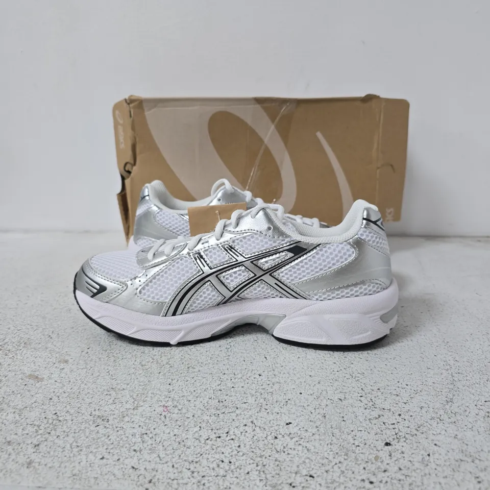 ASICS GEL-1130 TRAINERS – WHITE/SILVER, UK 5 (US 6) – BOXED