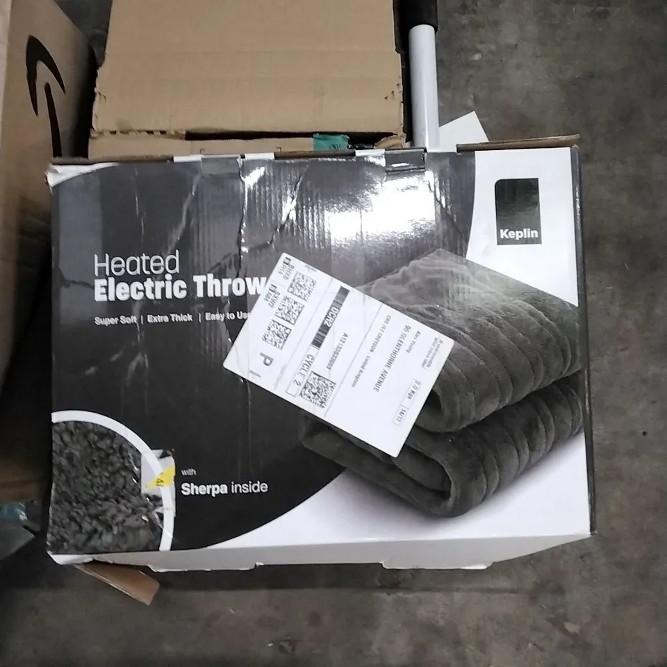 BOXED KEPLIN HEATED ELECTRIC THROW WITH SHERPA INSIDE 