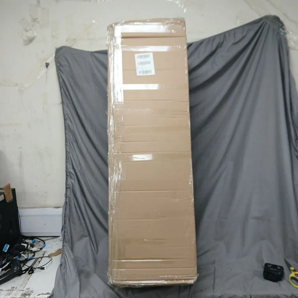 BOXED 7FT ELEGANCE PRE LIT CHRISTMAS TREE (1 BOX) RRP £199.99