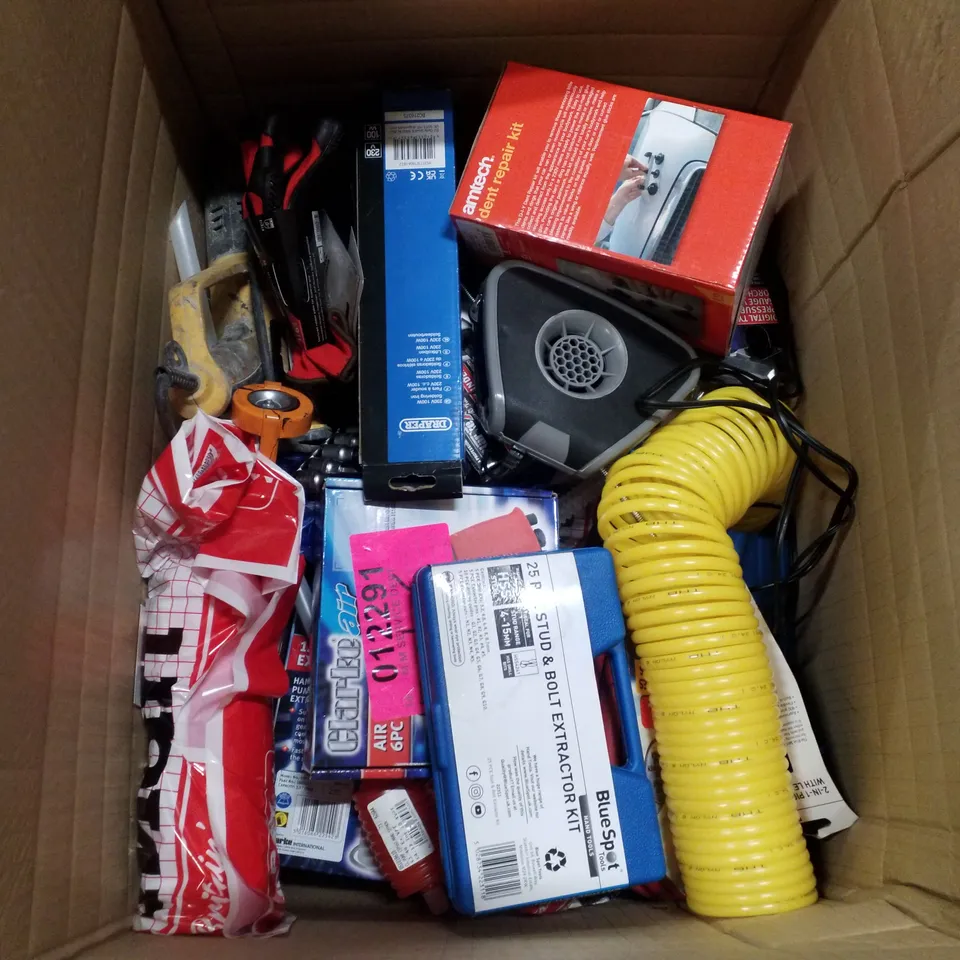 BOX CONTAINING ASSORTED ITEMS INCLUDING AIR HAMMER, WORK GLOVES, SOLDERING IRON, DENT REPAIR KIT