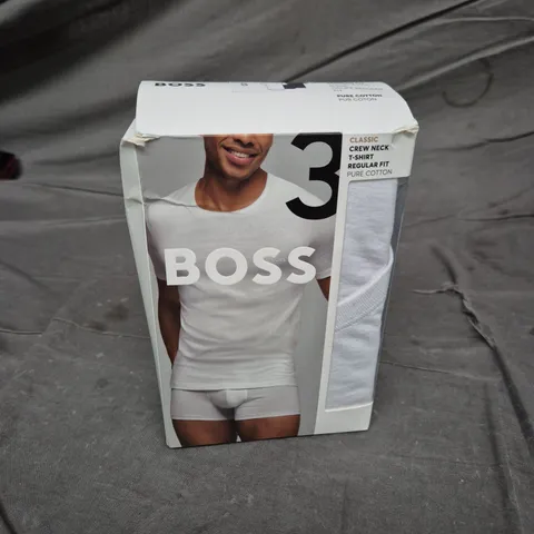 BOXED SET OF HUGO BOSS CLASSIC CREW NECK T-SHIRTS β PURE COTTON, REGULAR FIT, SIZE S