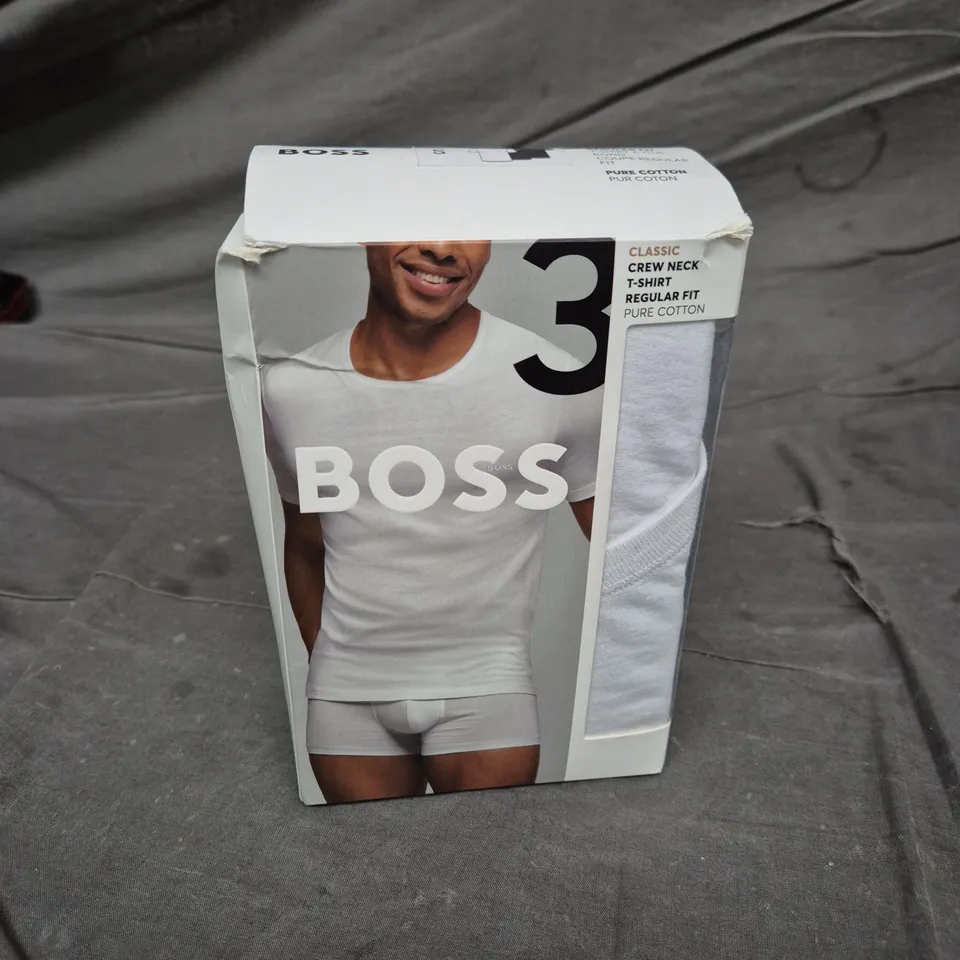 BOXED SET OF HUGO BOSS CLASSIC CREW NECK T-SHIRTS – PURE COTTON, REGULAR FIT, SIZE S