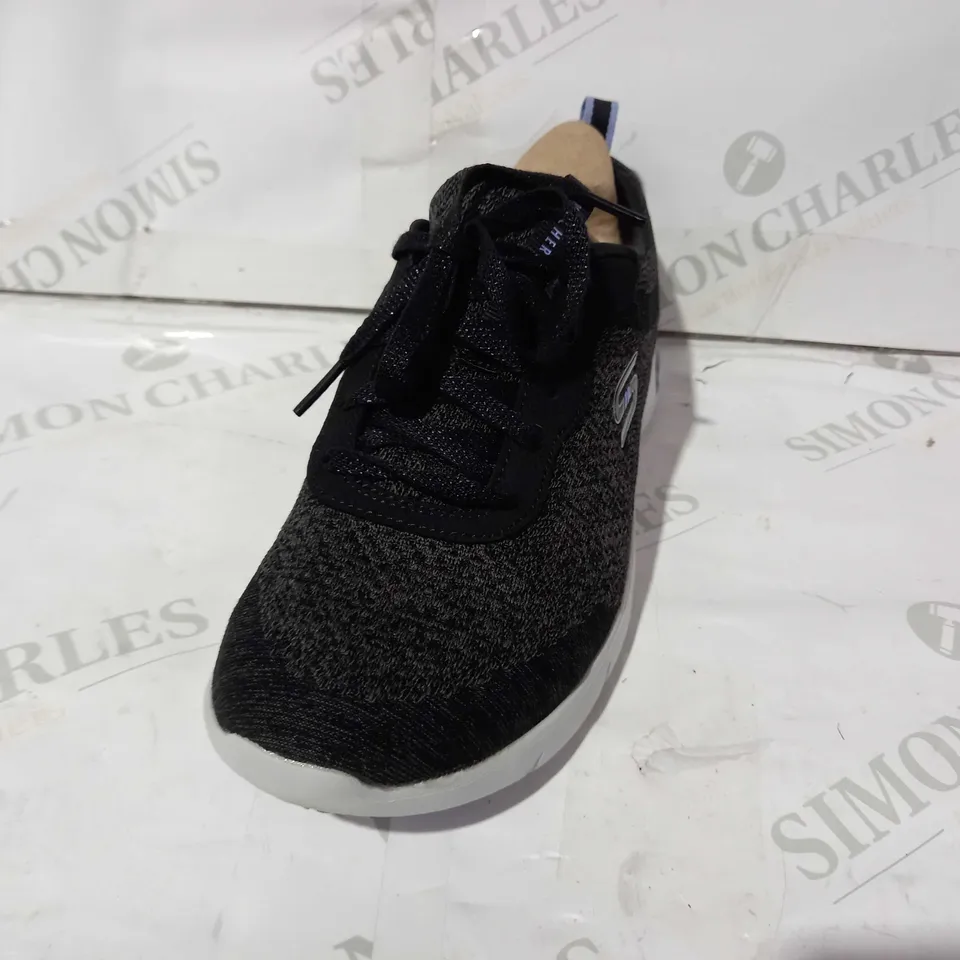 SKECHERS ARCH FIT REFINE TRAINERS UK SIZE 5