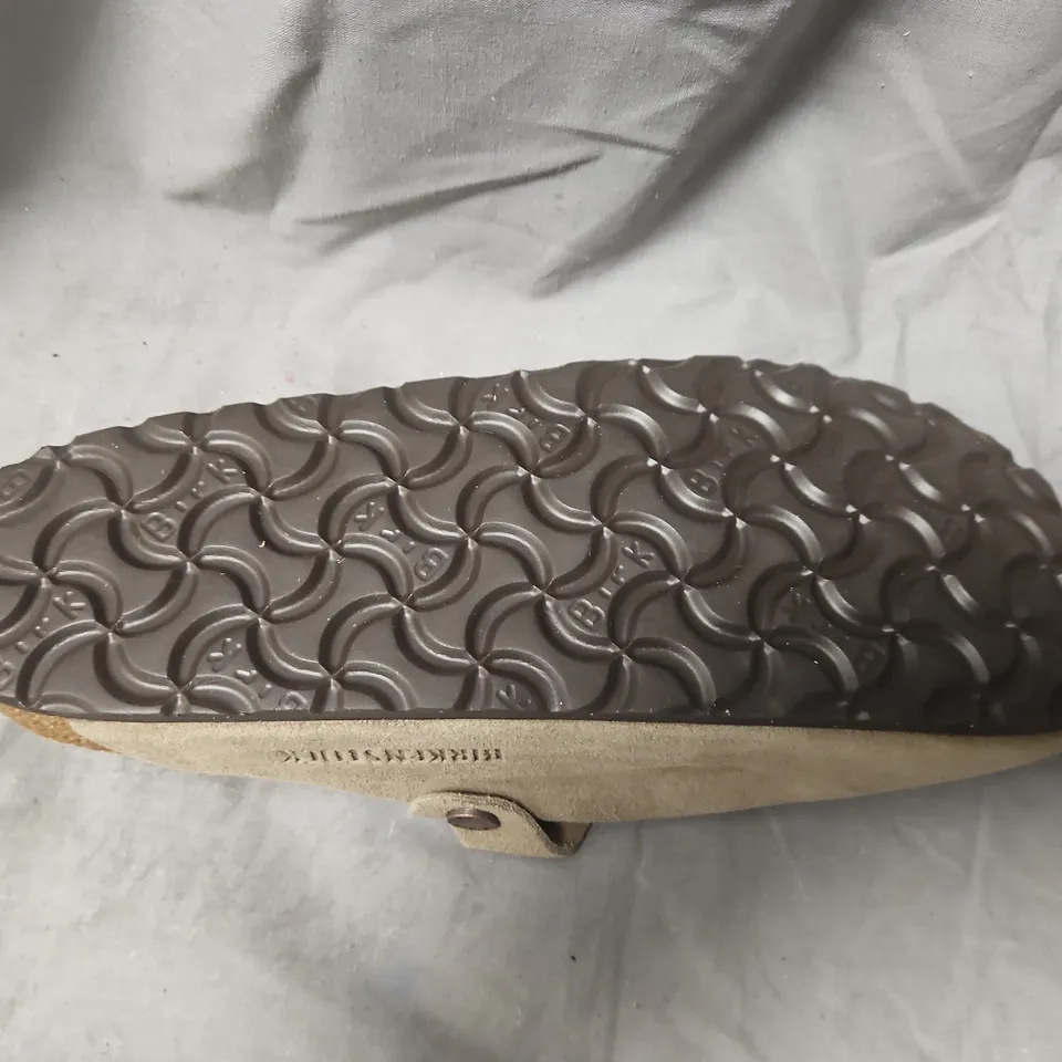 BIRKENSTOCK BOSTON BS TAUPE SUEDE CLOGS, UK 7 (EU 41)