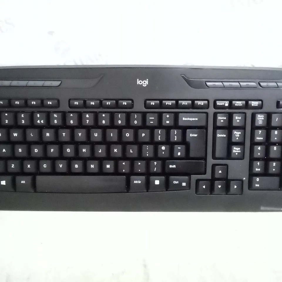 LOGITECH WIRELESS KEYBOARD 