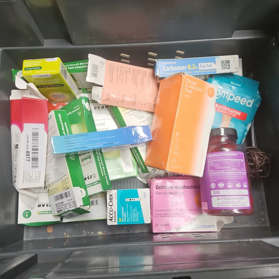 TOTE OF APPROXIMATELY 20 ASSORTED HEALTHCARE PRODUCTS TO INCLUDE MICRO-C IMMUNE POWDER - ANTI-FUNGAL CREAM AND MENOPAUSE SUPPORT SUPPLEMENTS