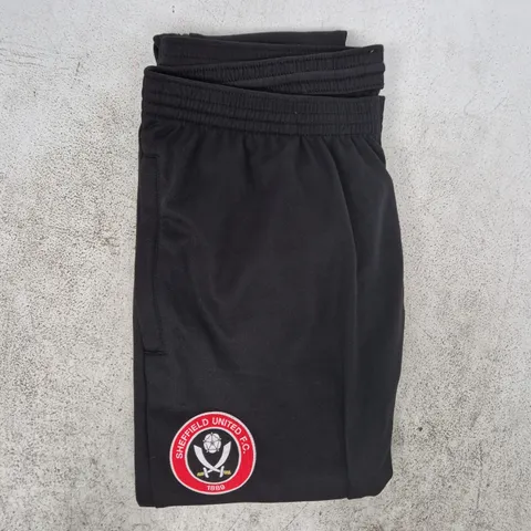 SHEFFIELD UNITED FC 1889 TRAINING PANS IN BLACK SIZE MEDIUM