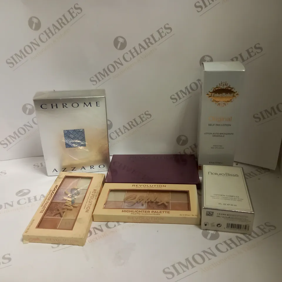 BOX OF APPROX 10 ASSORTED BEAUTY ITEMS TO INCLUDE CHROME, FAKE BAKE AND REVOLUTION