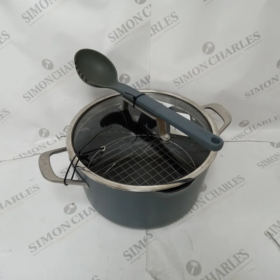 NINJA POSSIBLE POT OR PAN MULTIFUNCTIONAL COOKWARE