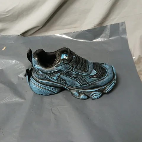 KOI TWINTAILS MIKU MEGA CHUNKY TRAINERS BLACK SIZE 3