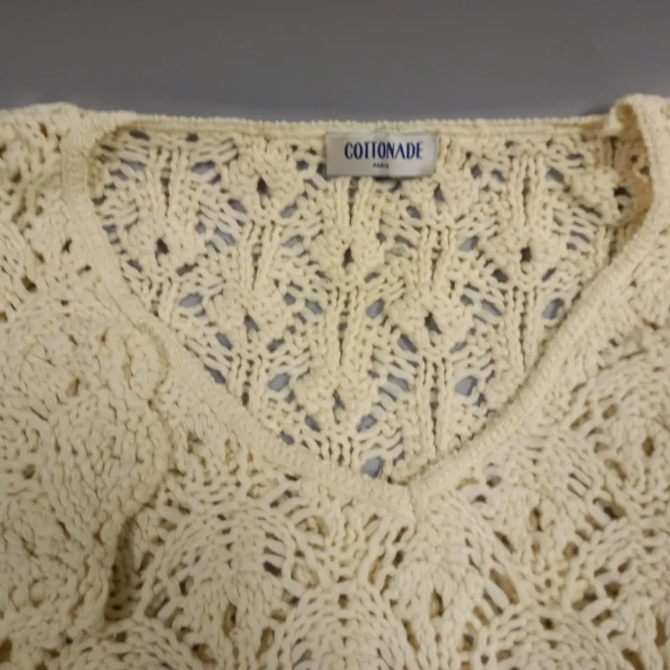 LOT OF APPROXIMATELY 35 BRAND NEW COTTONADE CREAM CHUNKY JUMPER - VARIOUS SIZES