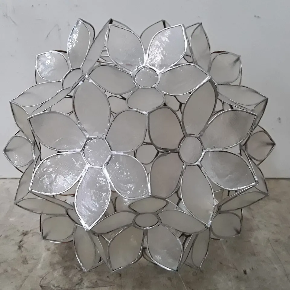 BOXED CAPIZ 28CM H METAL ROUND PENDANT SHADE ( SCREW ON ) IN WHITE & REVIEWS