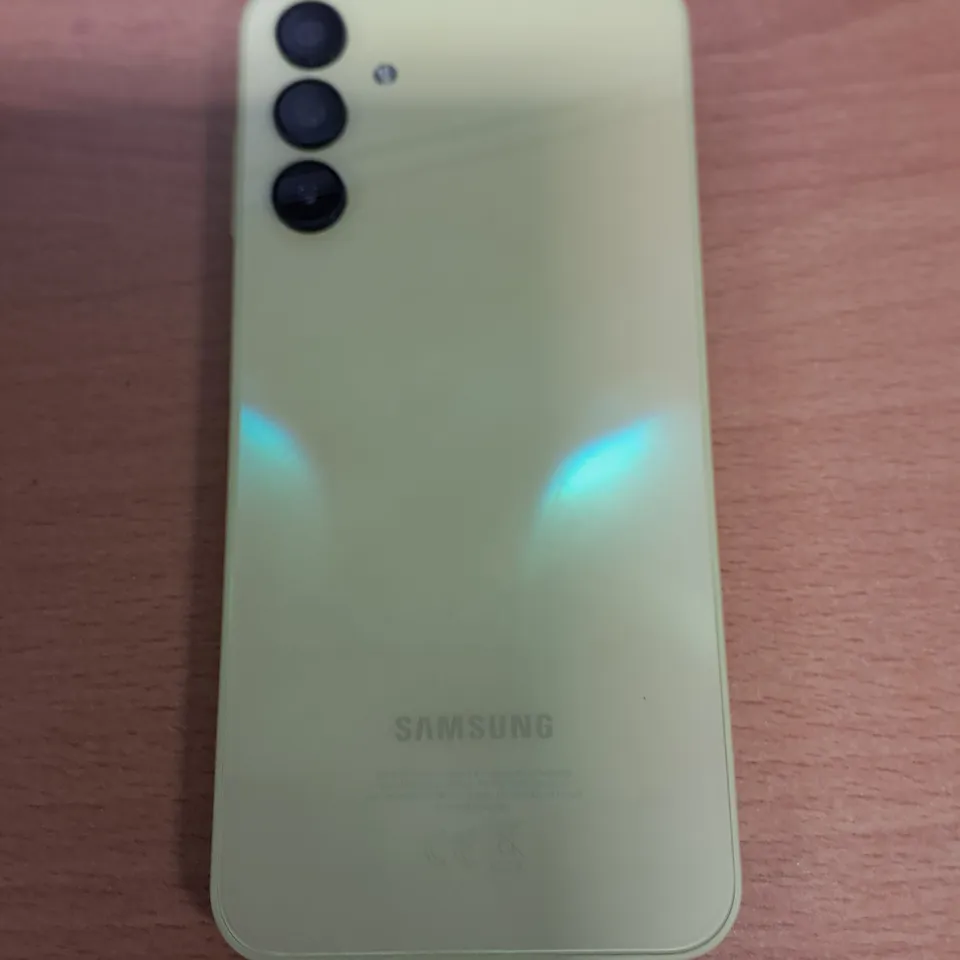 SAMSUNG GALAXY A15 128GB IN YELLOW