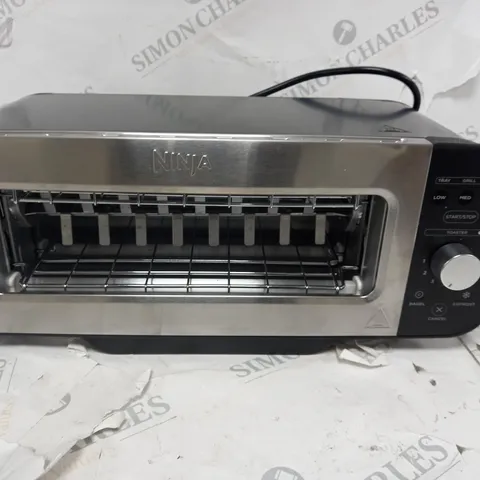 BOXED NINJA 2 IN 1 TOASTER & GRILL ST100UK