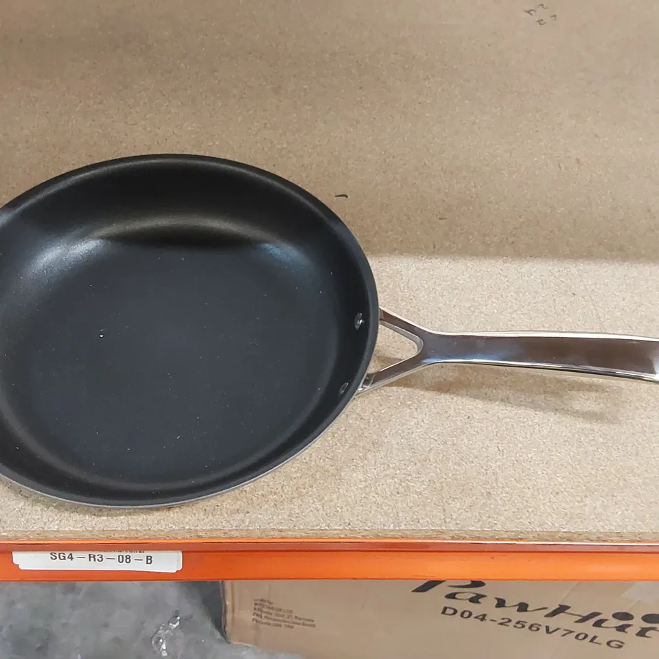 BAGGED LE CREUSET 24CM FRYING PAN (1 ITEM)