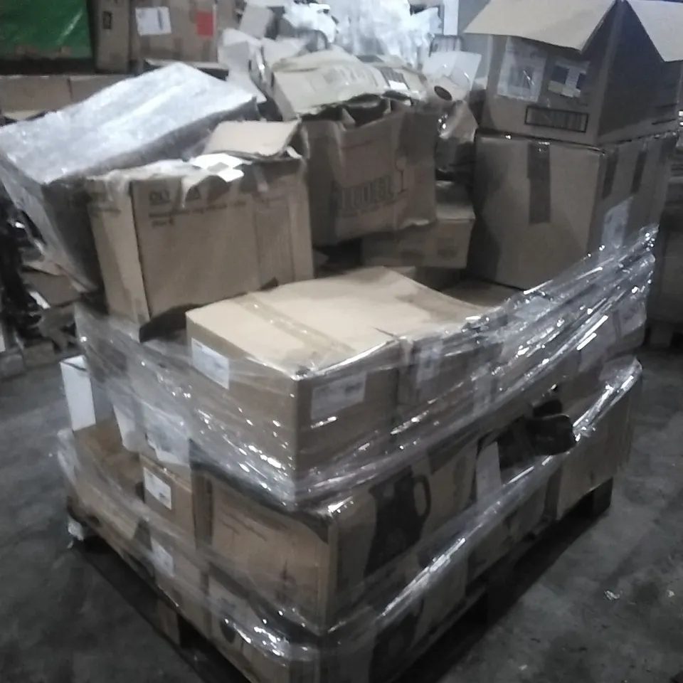 PALLET OF GLASSWARE